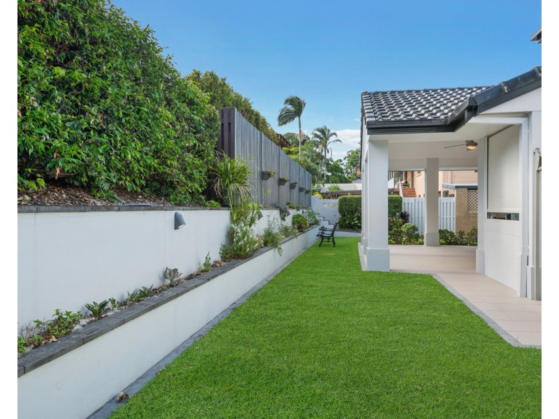 5 Dimboola Street, Bridgeman Downs QLD 4035