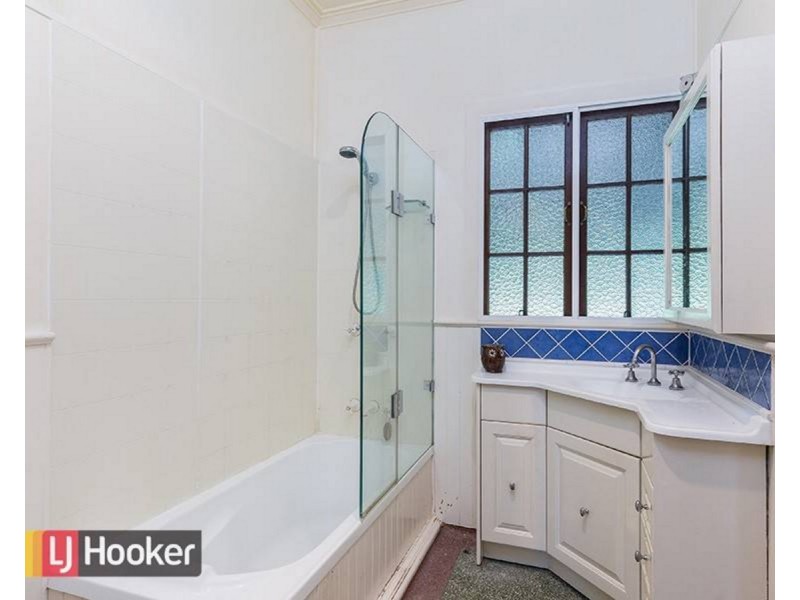 43 Aveling Street, Wavell Heights QLD 4012