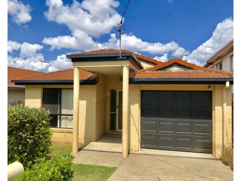16 Lawley Street, Kedron QLD 4031