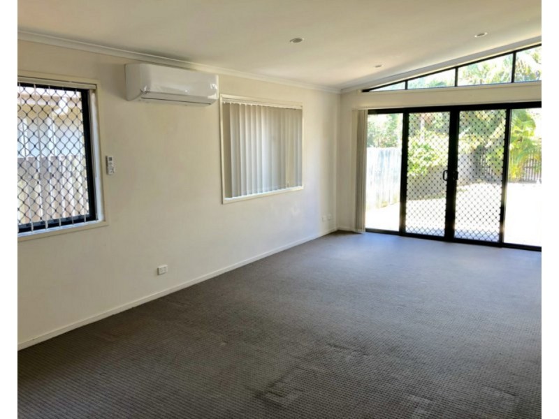 16 Lawley Street, Kedron QLD 4031