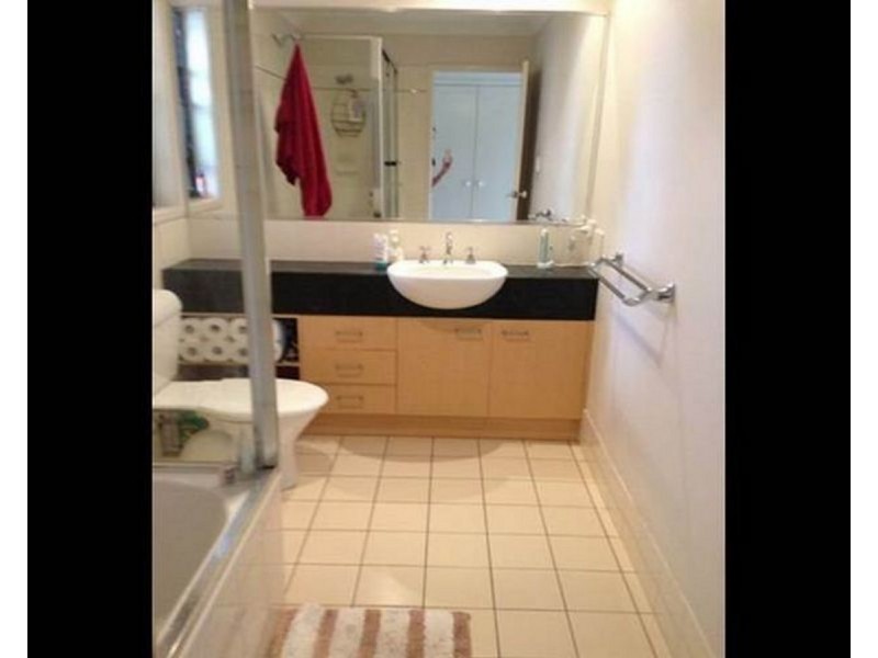 16 Lawley Street, Kedron QLD 4031