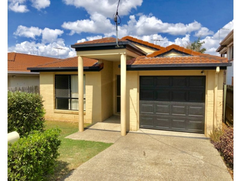 16 Lawley Street, Kedron QLD 4031