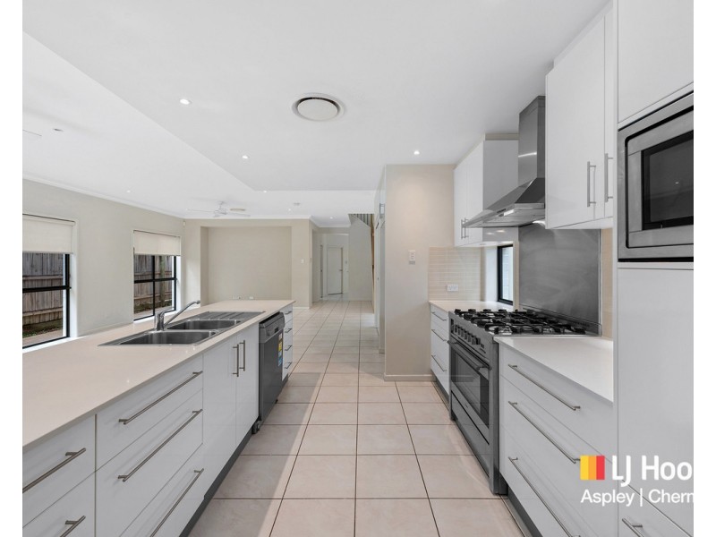 123 White Street, Wavell Heights QLD 4012