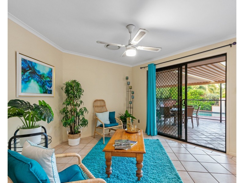 15 Gumview Street, Albany Creek QLD 4035