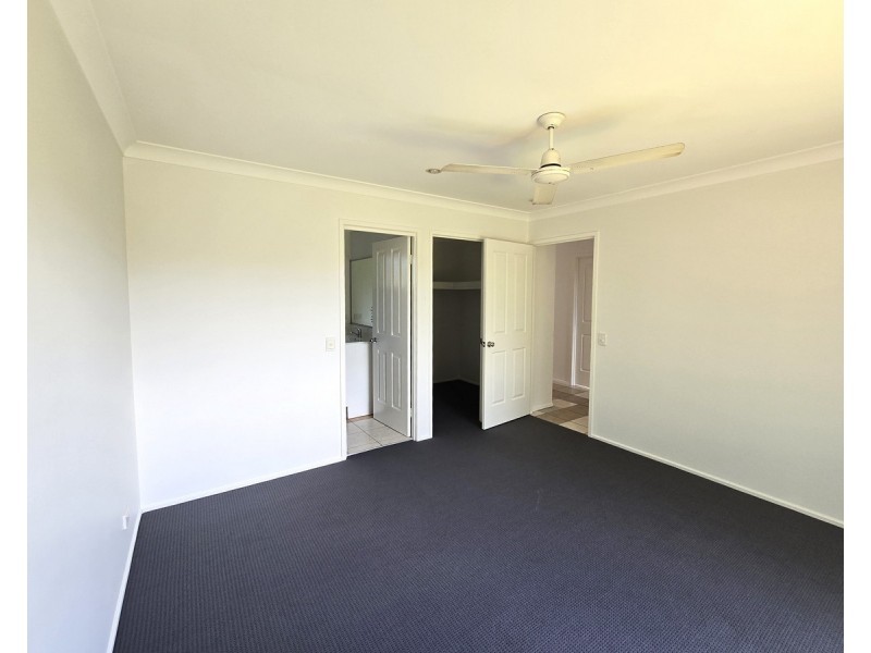 18 Diamond Avenue, Kallangur QLD 4503