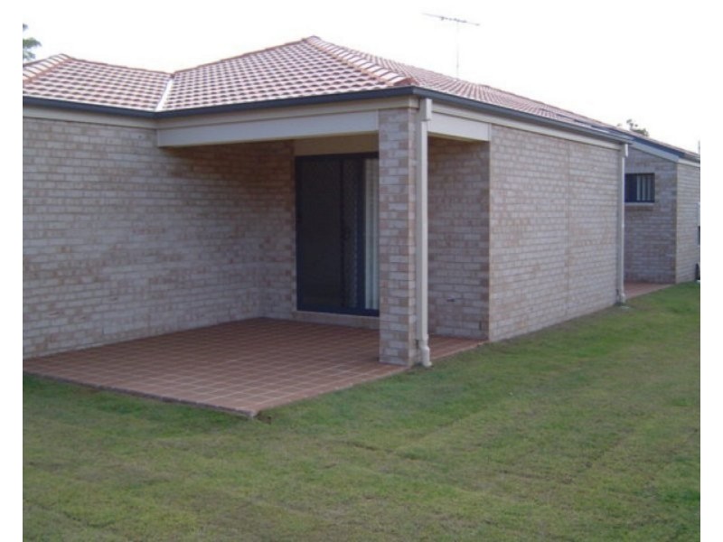 18 Diamond Avenue, Kallangur QLD 4503