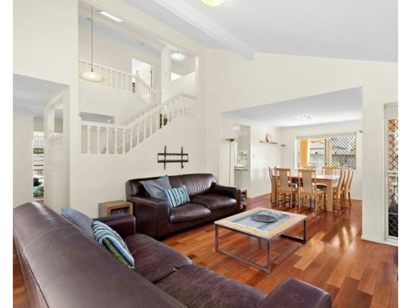 176 Galaxy Street, Bridgeman Downs QLD 4035