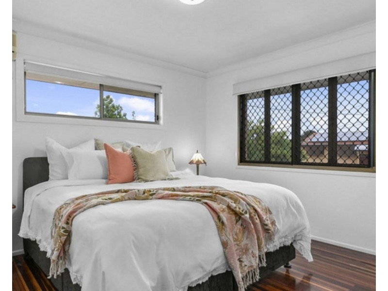 5 Wyman Street, Stafford Heights QLD 4053