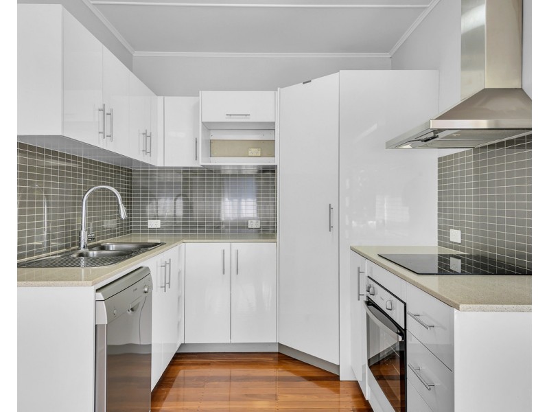 15 Ella Street, Redcliffe QLD 4020