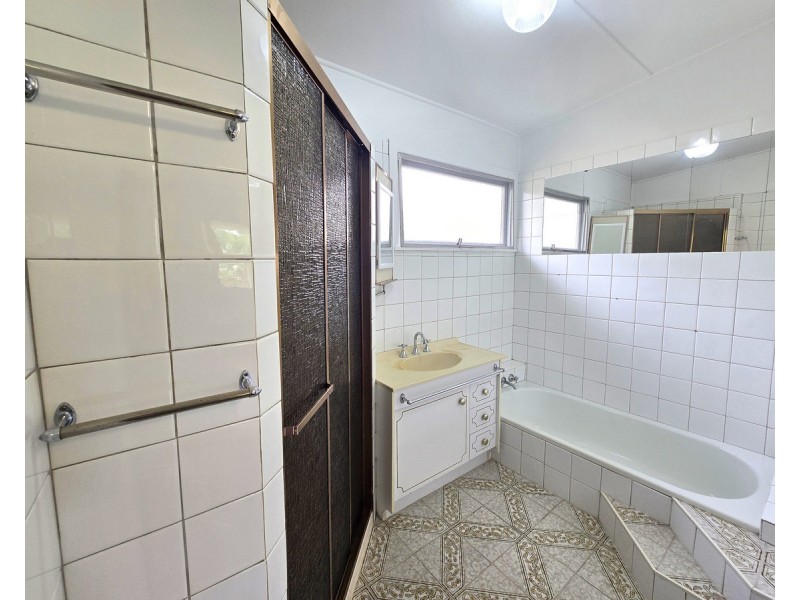 10 Best Street, Brighton QLD 4017