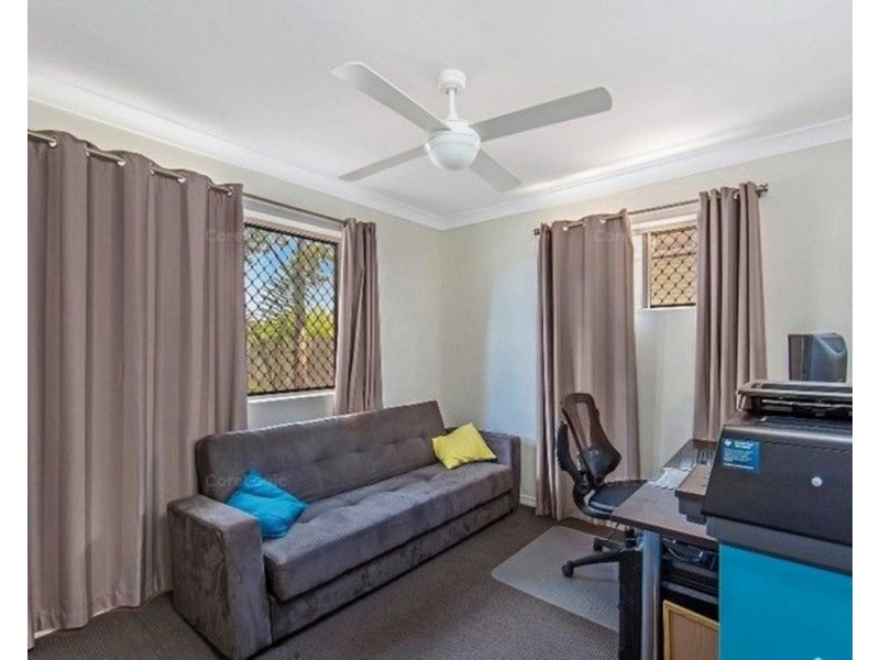 1/2 Henry Street, Chermside QLD 4032