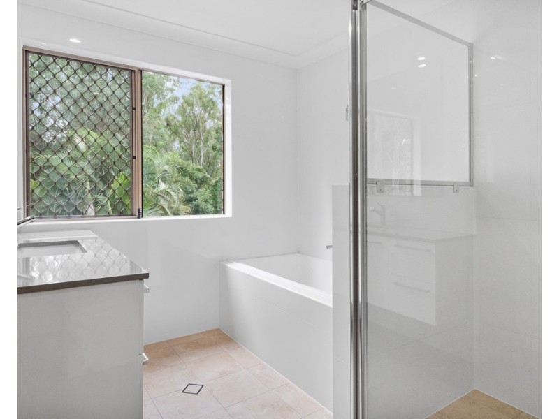 75 Cambridge Crescent, Fitzgibbon QLD 4018