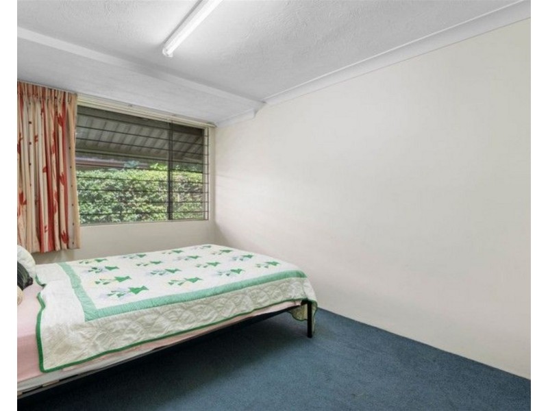 2/3 Parkhill Street, Chermside QLD 4032