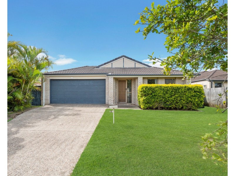 8 Maclean Close, Fitzgibbon QLD 4018