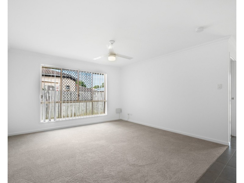 8 Maclean Close, Fitzgibbon QLD 4018