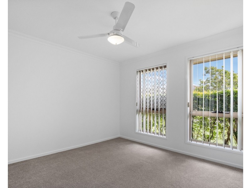 8 Maclean Close, Fitzgibbon QLD 4018