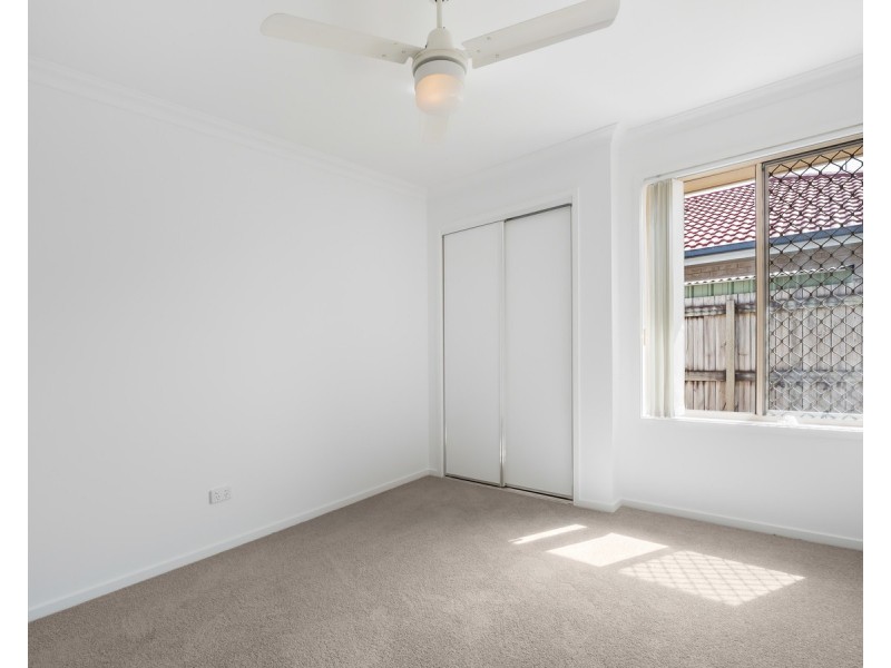 8 Maclean Close, Fitzgibbon QLD 4018