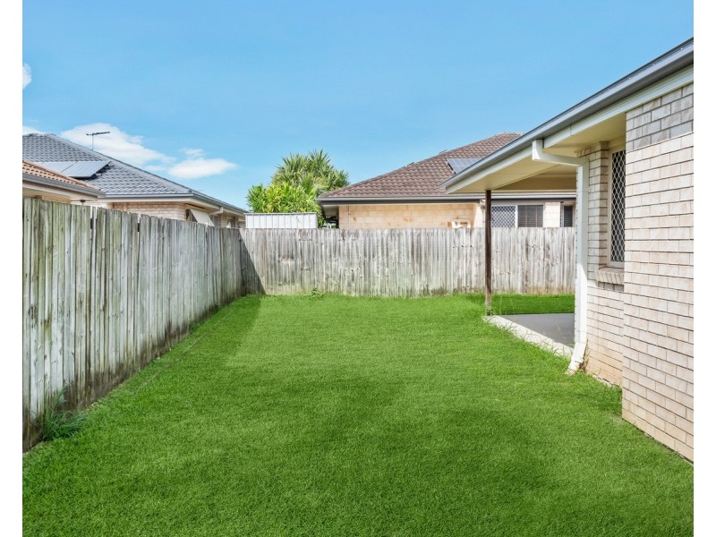 8 Maclean Close, Fitzgibbon QLD 4018