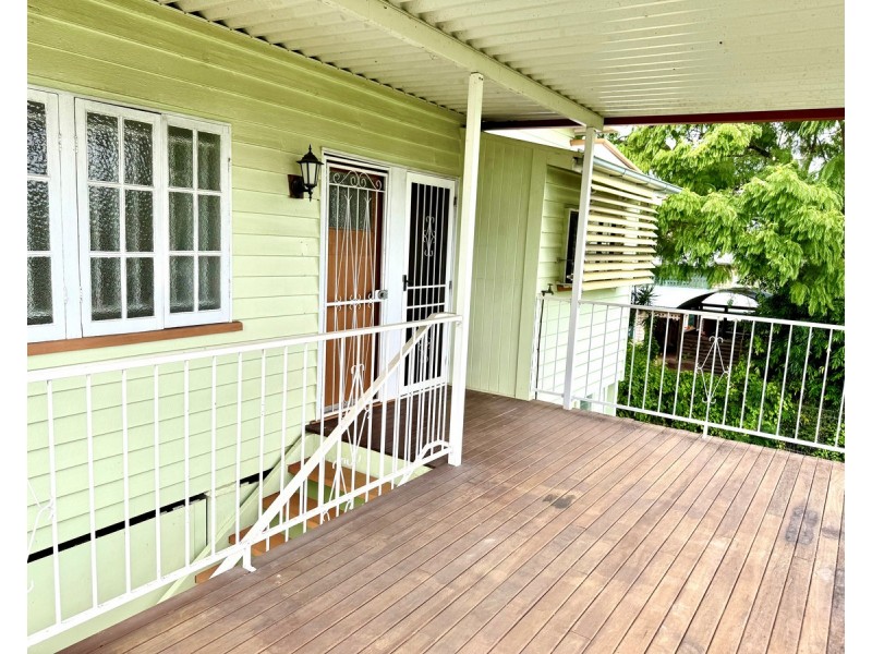 33 Love Street, Northgate QLD 4013