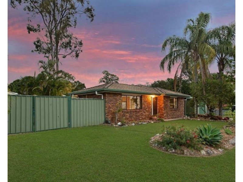 25 Oleron Terrace, Petrie QLD 4502