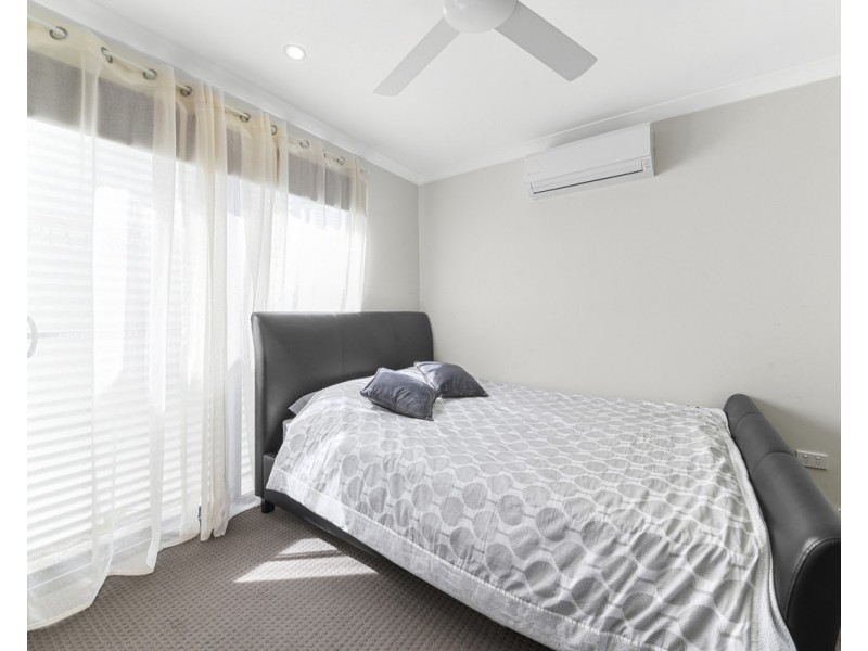 15 Broadwater Lane, Fitzgibbon QLD 4018