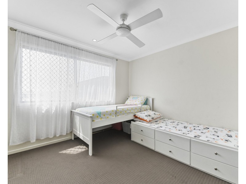 15 Broadwater Lane, Fitzgibbon QLD 4018