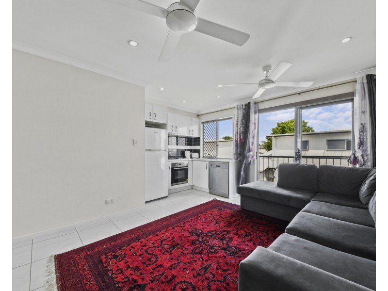 15 Broadwater Lane, Fitzgibbon QLD 4018