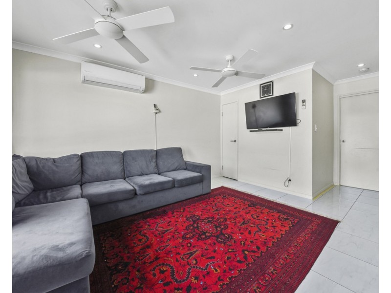 15 Broadwater Lane, Fitzgibbon QLD 4018