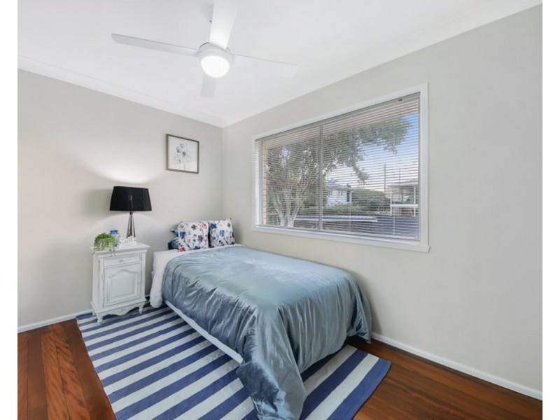 22 Fairlane Street, Chermside West QLD 4032