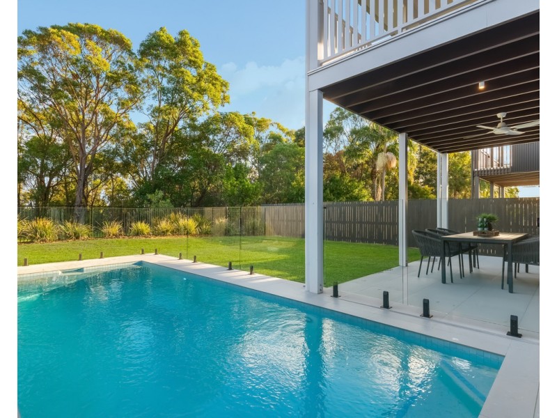 14 Ashley Road, Chermside West QLD 4032