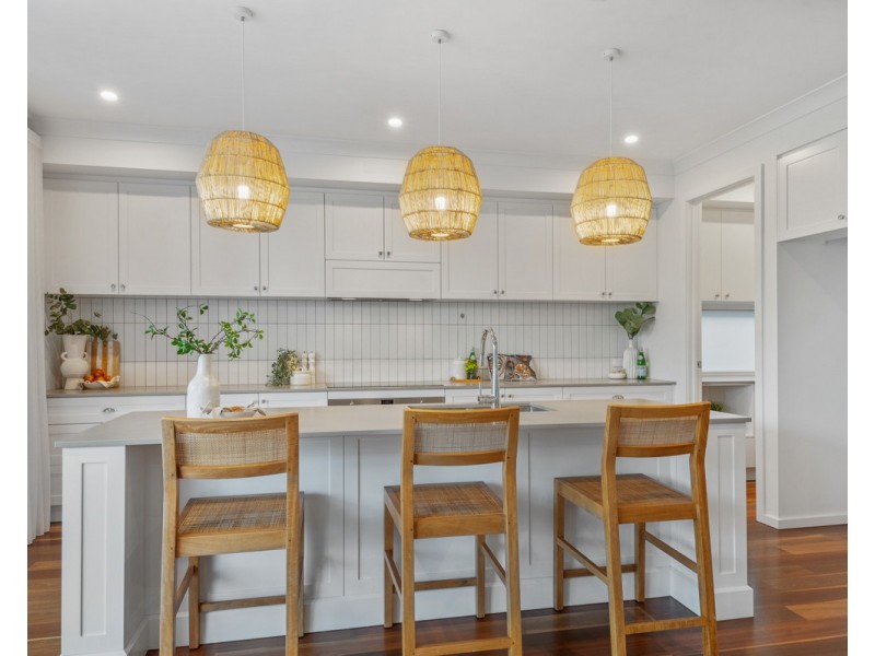 14 Ashley Road, Chermside West QLD 4032