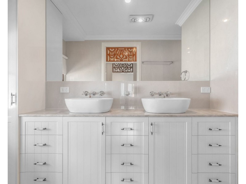 68 Grantson Street, Windsor QLD 4030