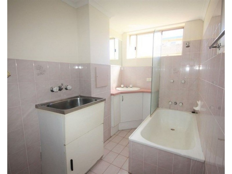 2/51 Kidston Tce, Chermside QLD 4032