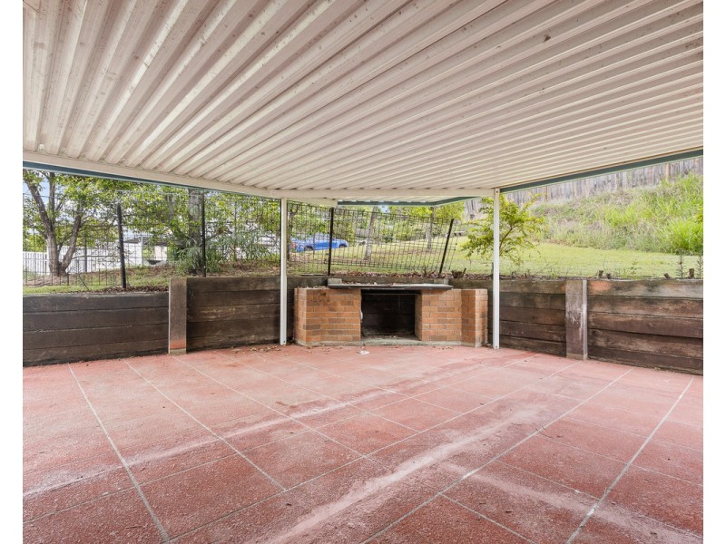 2 Neranda Court, Holland Park QLD 4121