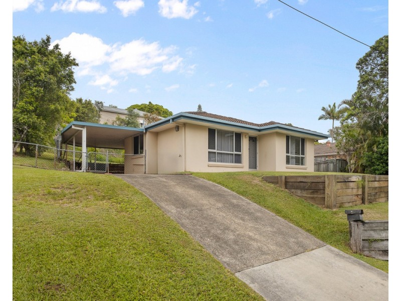 2 Neranda Court, Holland Park QLD 4121