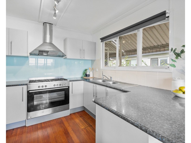 39 Chuter Street, Stafford Heights QLD 4053