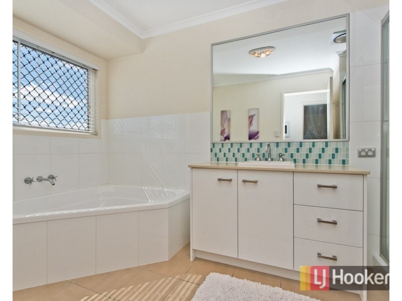 13 Gielgud Crescent, Mcdowall QLD 4053