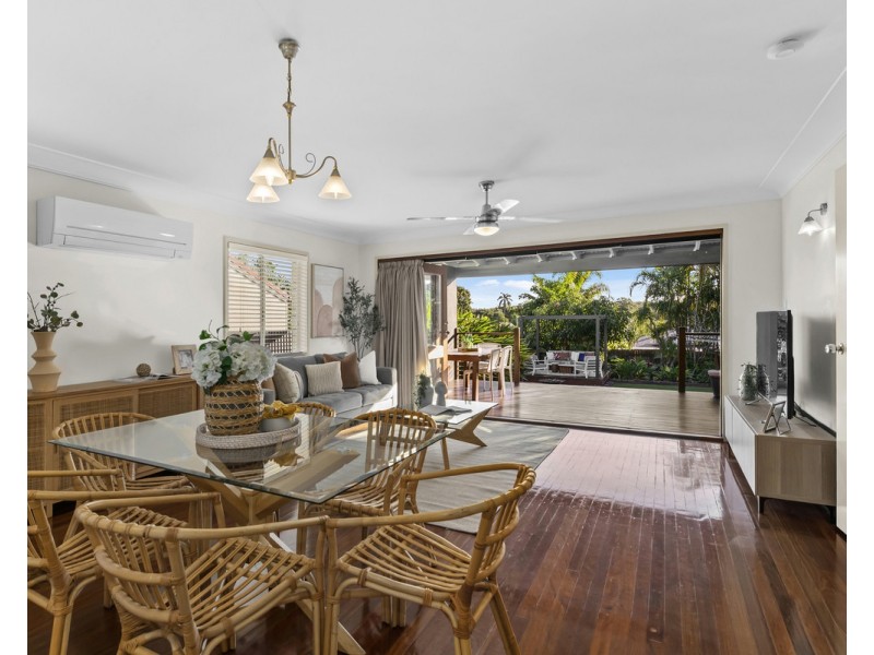 32 Maundrell Terrace, Chermside West QLD 4032