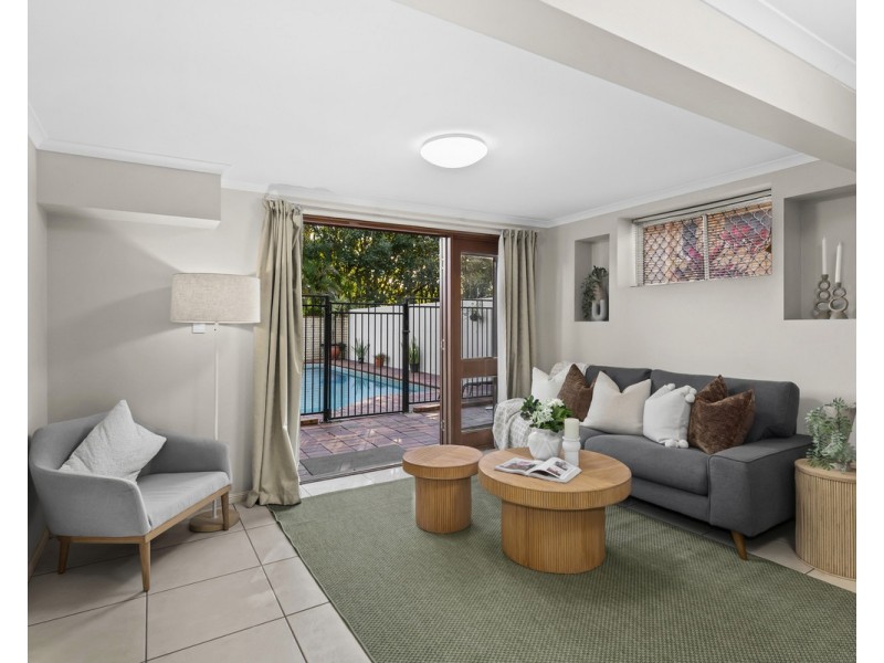 32 Maundrell Terrace, Chermside West QLD 4032