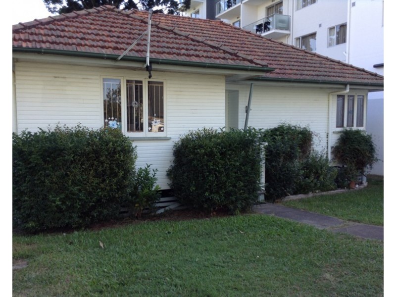 36 Playfield Street, Chermside QLD 4032