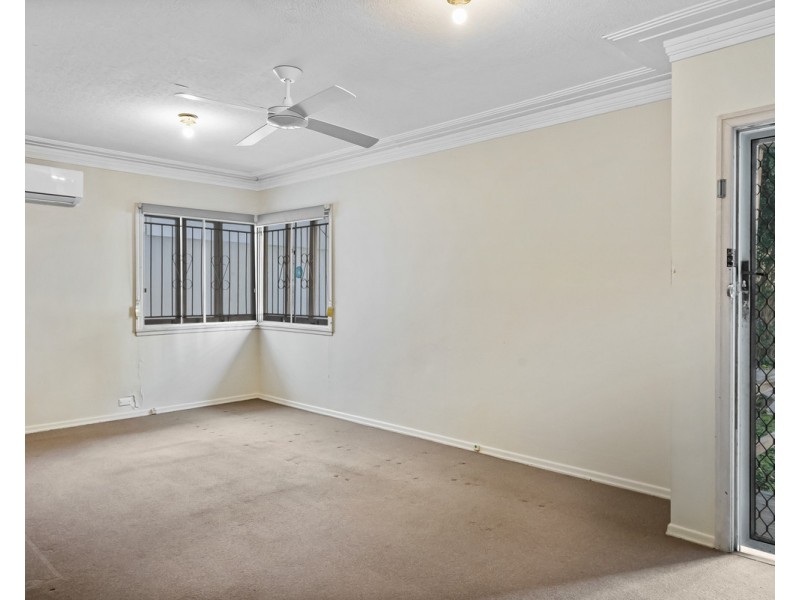 36 Playfield Street, Chermside QLD 4032