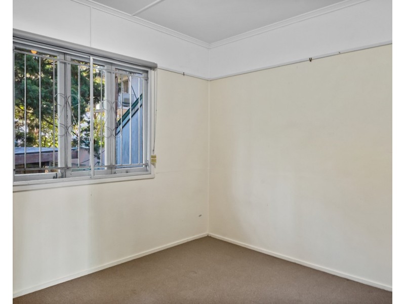 36 Playfield Street, Chermside QLD 4032