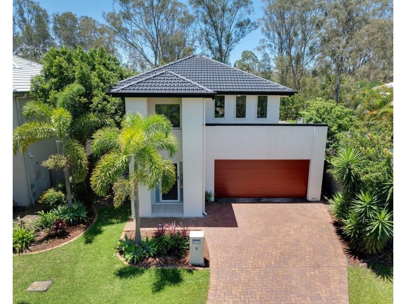 9 Crowcombe Place, Carseldine QLD 4034