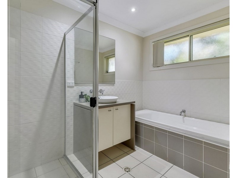 9 Crowcombe Place, Carseldine QLD 4034