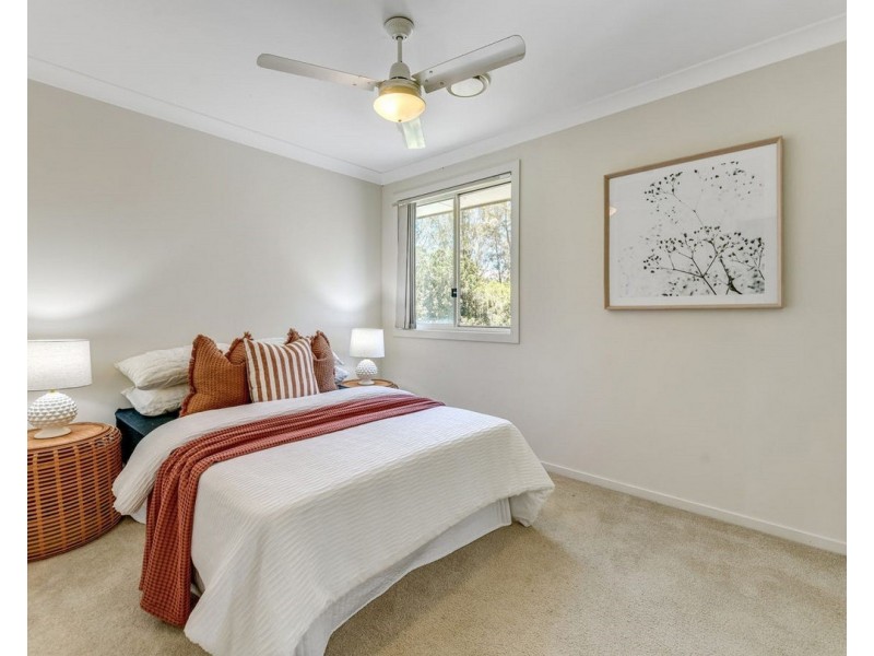 9 Crowcombe Place, Carseldine QLD 4034