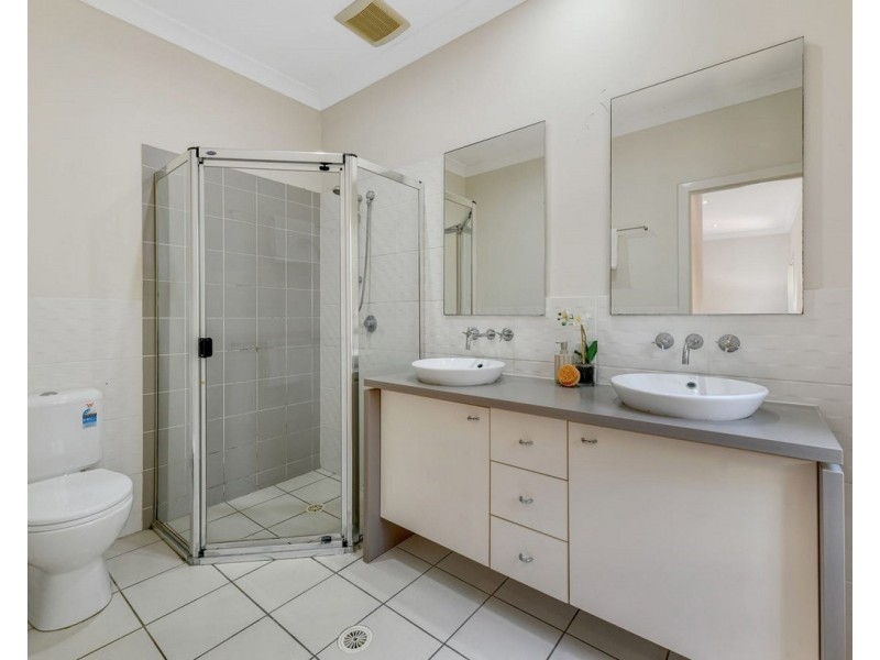 9 Crowcombe Place, Carseldine QLD 4034