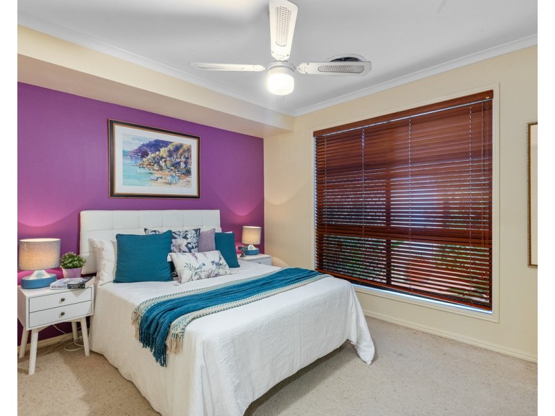 15 Gumview Street, Albany Creek QLD 4035