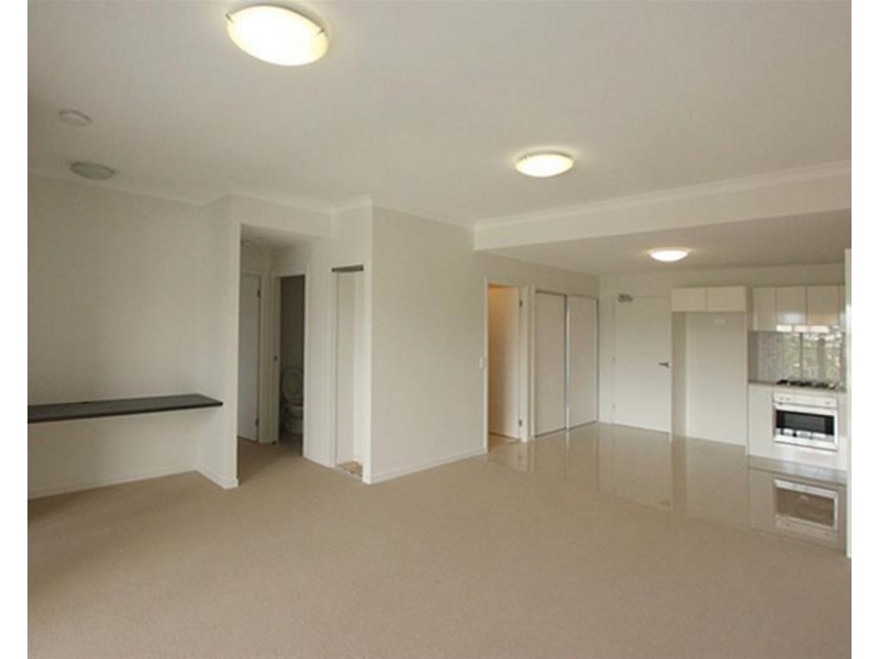 706/15 Playfield Street, Chermside QLD 4032
