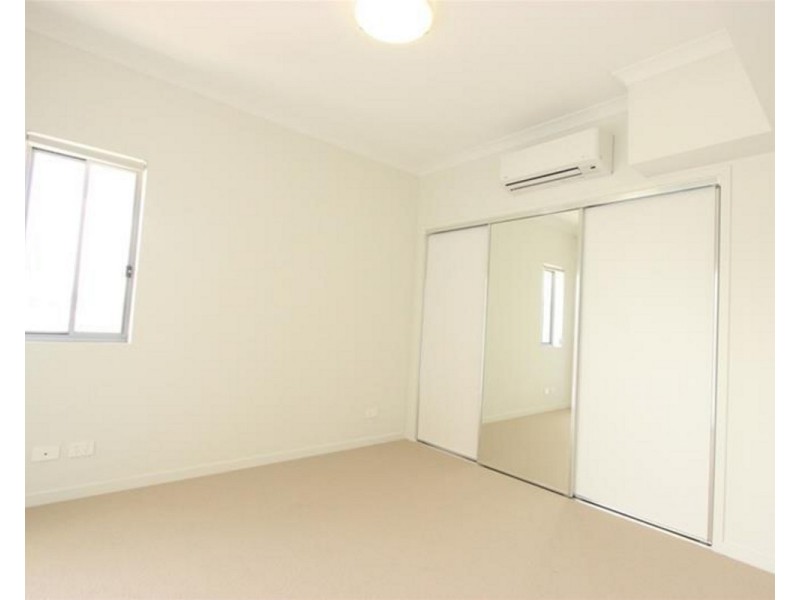 706/15 Playfield Street, Chermside QLD 4032