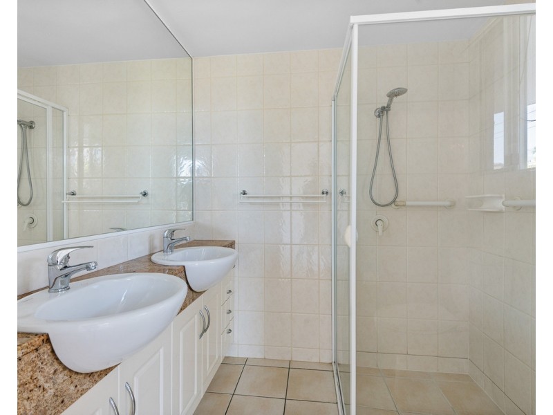 8/179 Landsborough Avenue, Scarborough QLD 4020